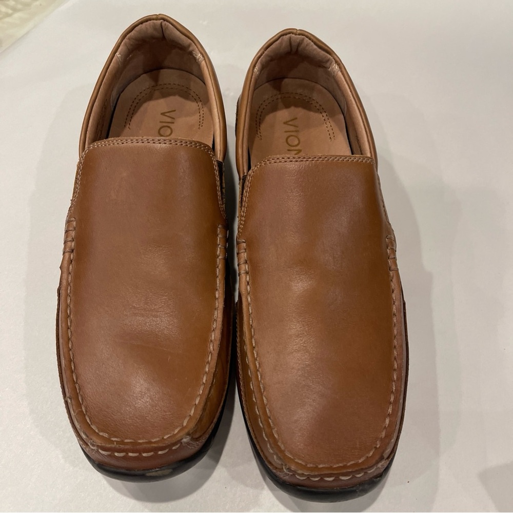 Vionic Preston men's slip-on loafers Size 8.5 Brown Expandable